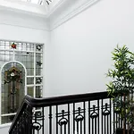 Terlon Apartments